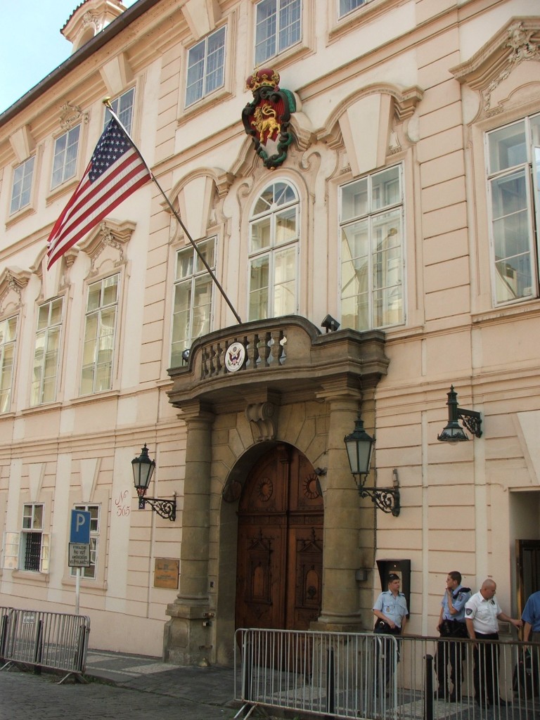 US_embassy_Prague_2847