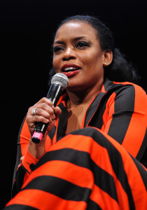 aunjanue_ellis_celebrating